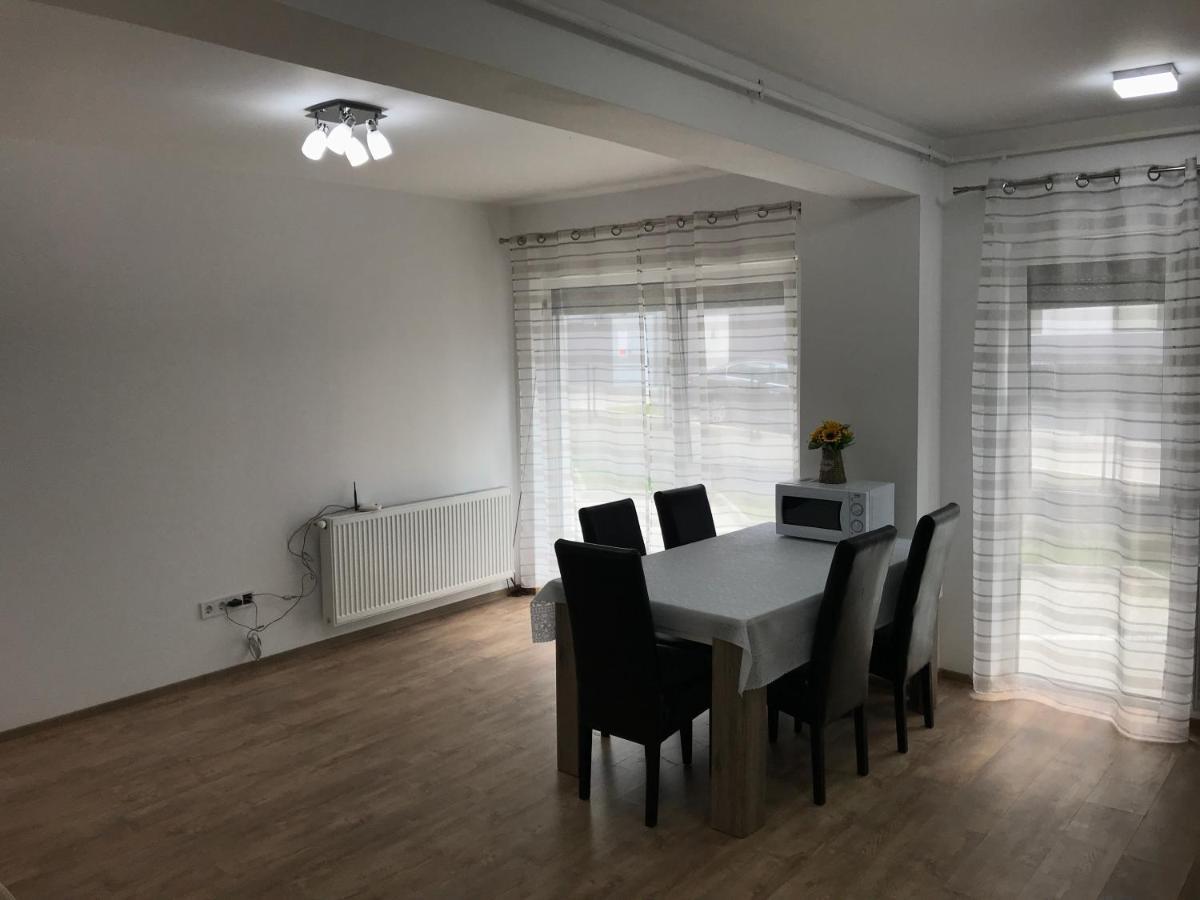 R&S Apartment Cluj-Napoca Eksteriør billede