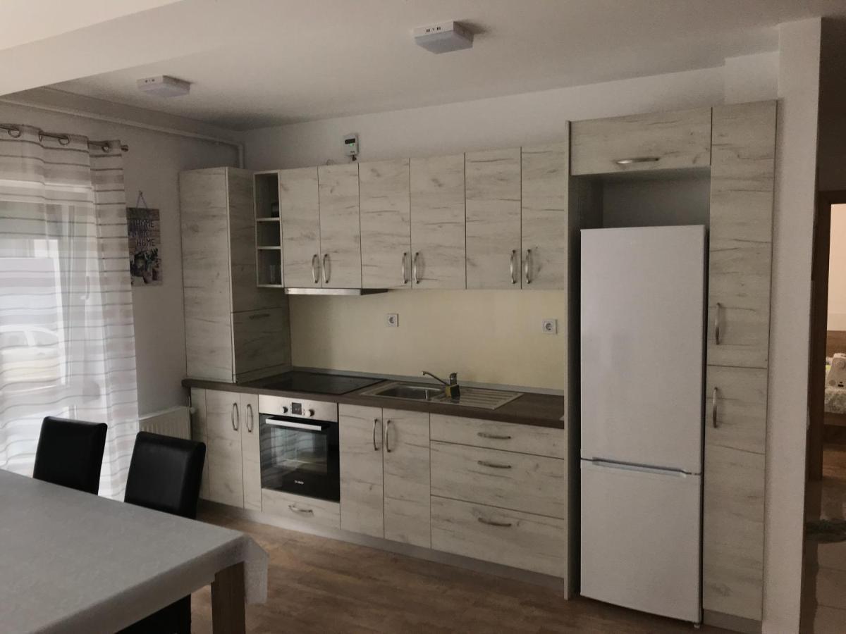 R&S Apartment Cluj-Napoca Eksteriør billede